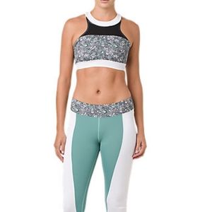 ASICS Women's Liberty Print Halterneck Sports Bra